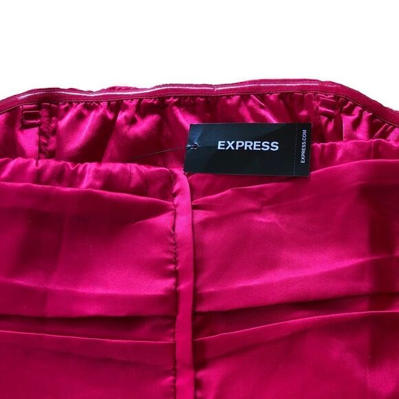 𝅺express Backless, Sleeveless Dress NWT - Picture 3 of 10